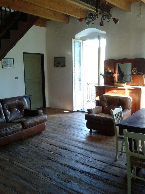 Hotel Rural House Rondini Camposasco Exterior foto